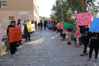 فيديو:  وقفة احتجاجية لطلاب الثانوية الشاملة خلال استقبال رئيس البلدية